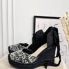 CUÑA MAISIE Lazada Black&White