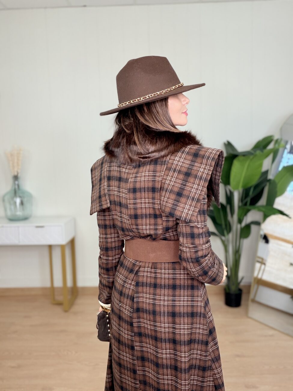 Cuello Pelo CLHOE Chocolate - Imagen 3