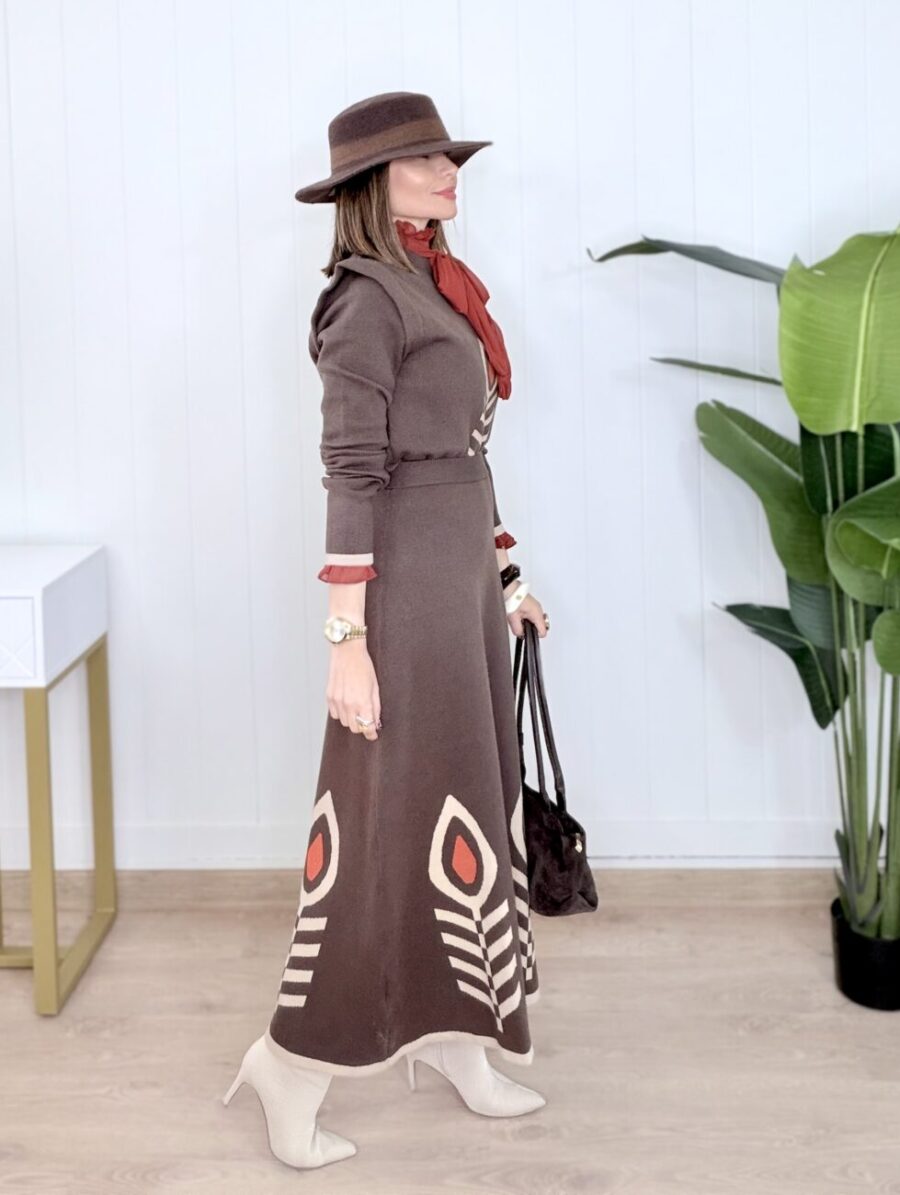 Alternative view of Conjunto RENATA Choco