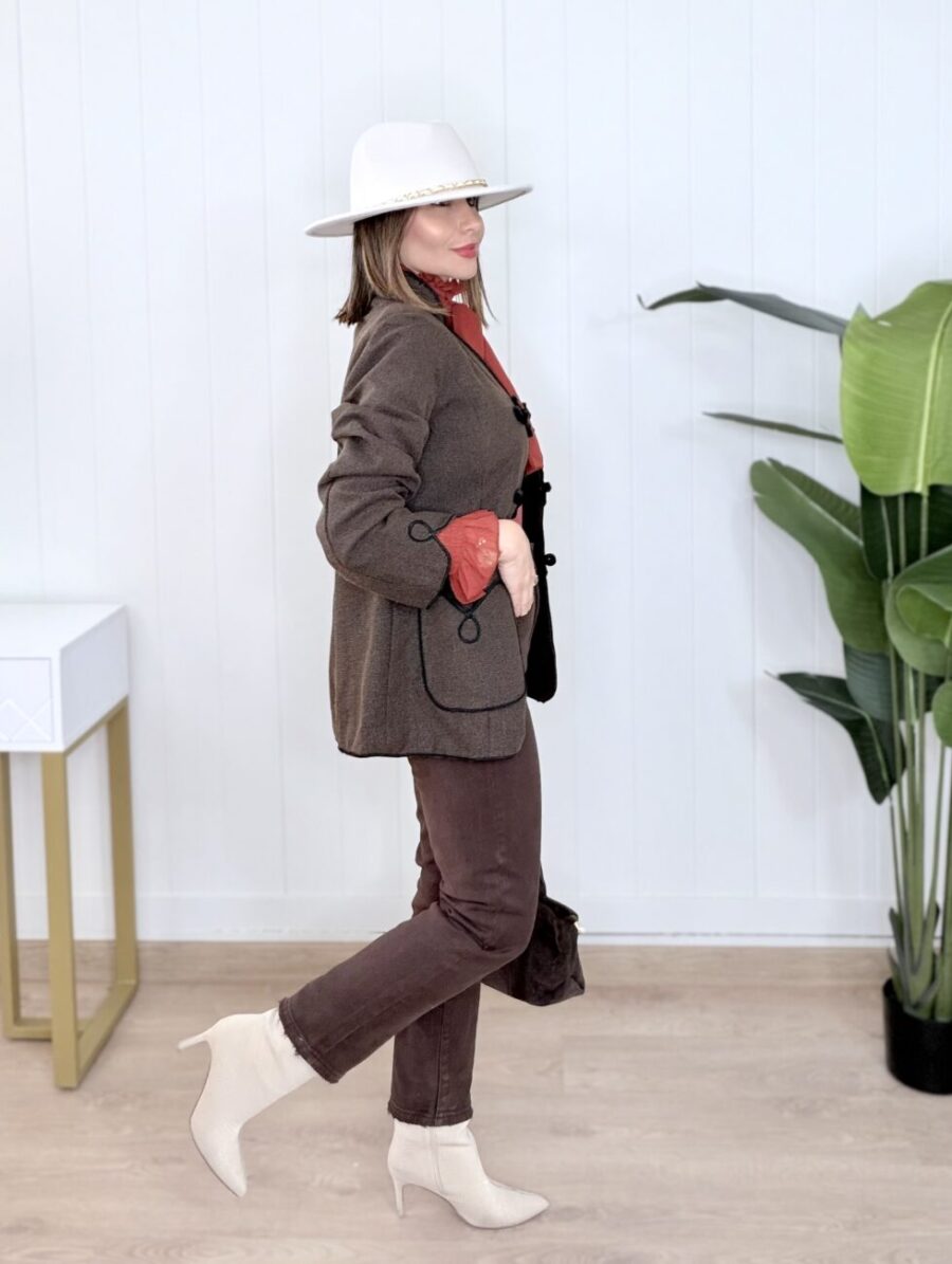 Alternative view of Mom Fit QUEEN Choco