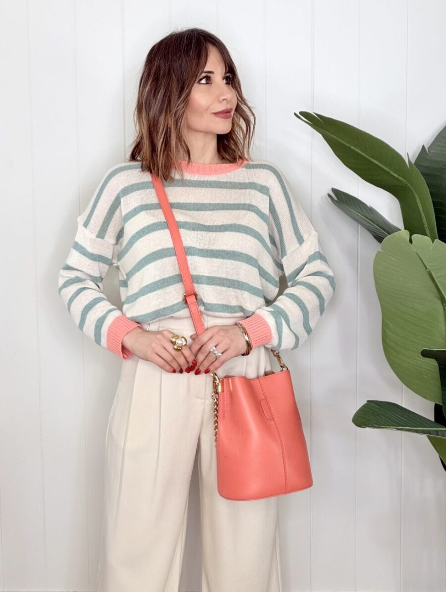 Alternative view of Bombonera CAPRI Piel Coral