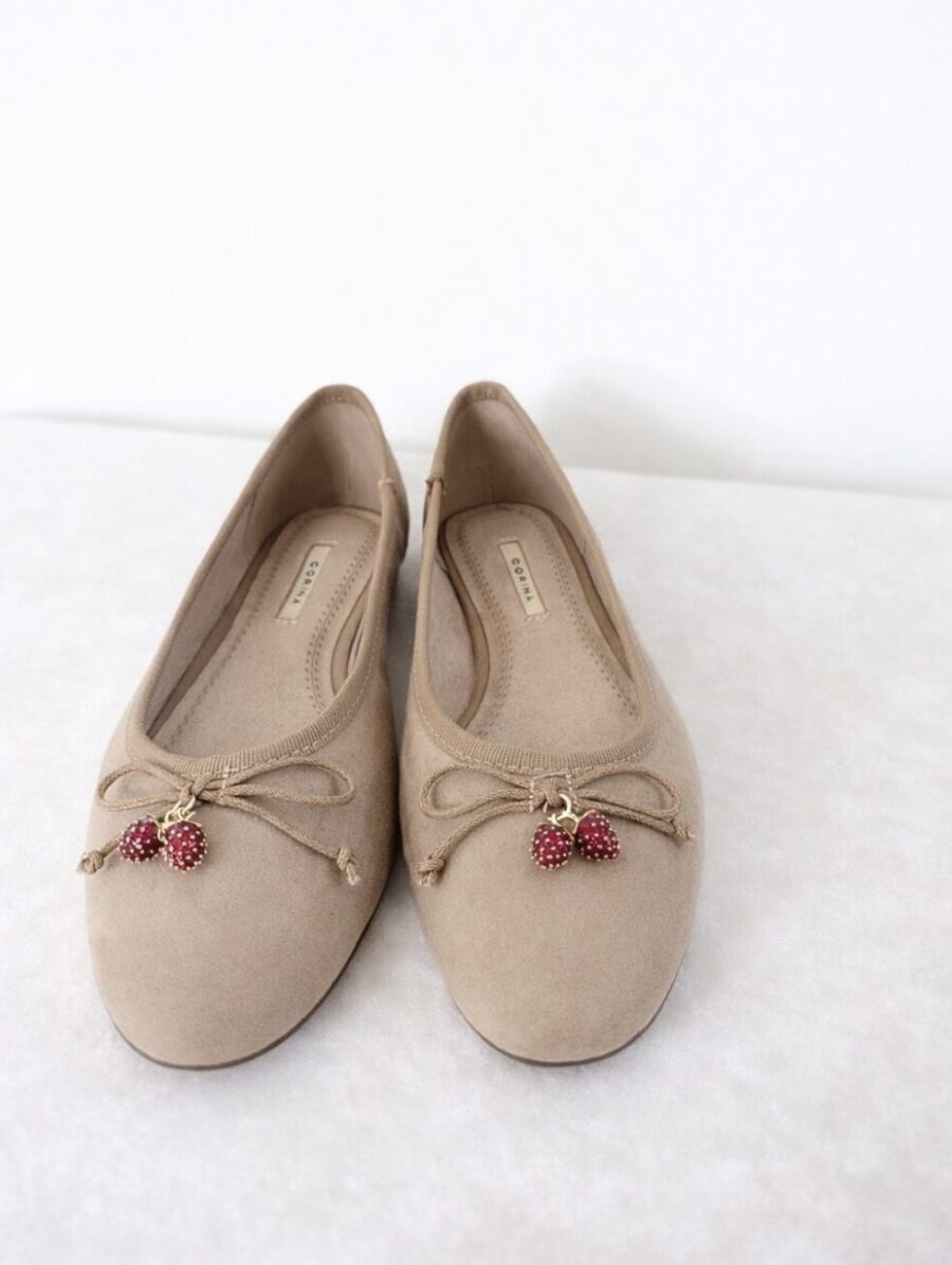 Alternative view of Bailarina FRESA Camel