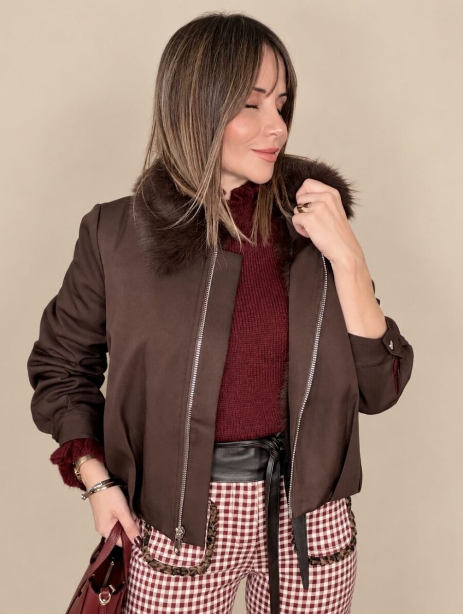 Cazadora UXUE con Pelito Chocolate